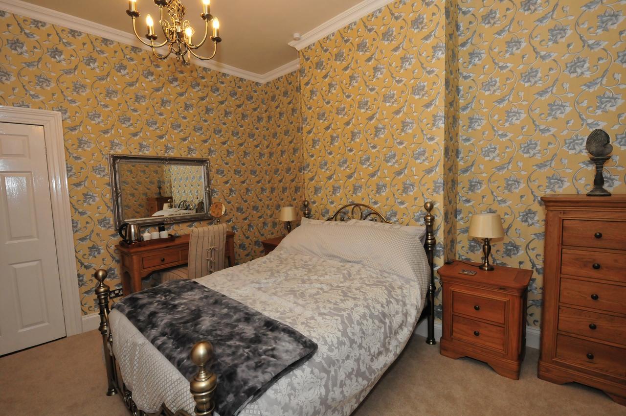 Ashtree House Bed And Breakfast Thornton  Extérieur photo